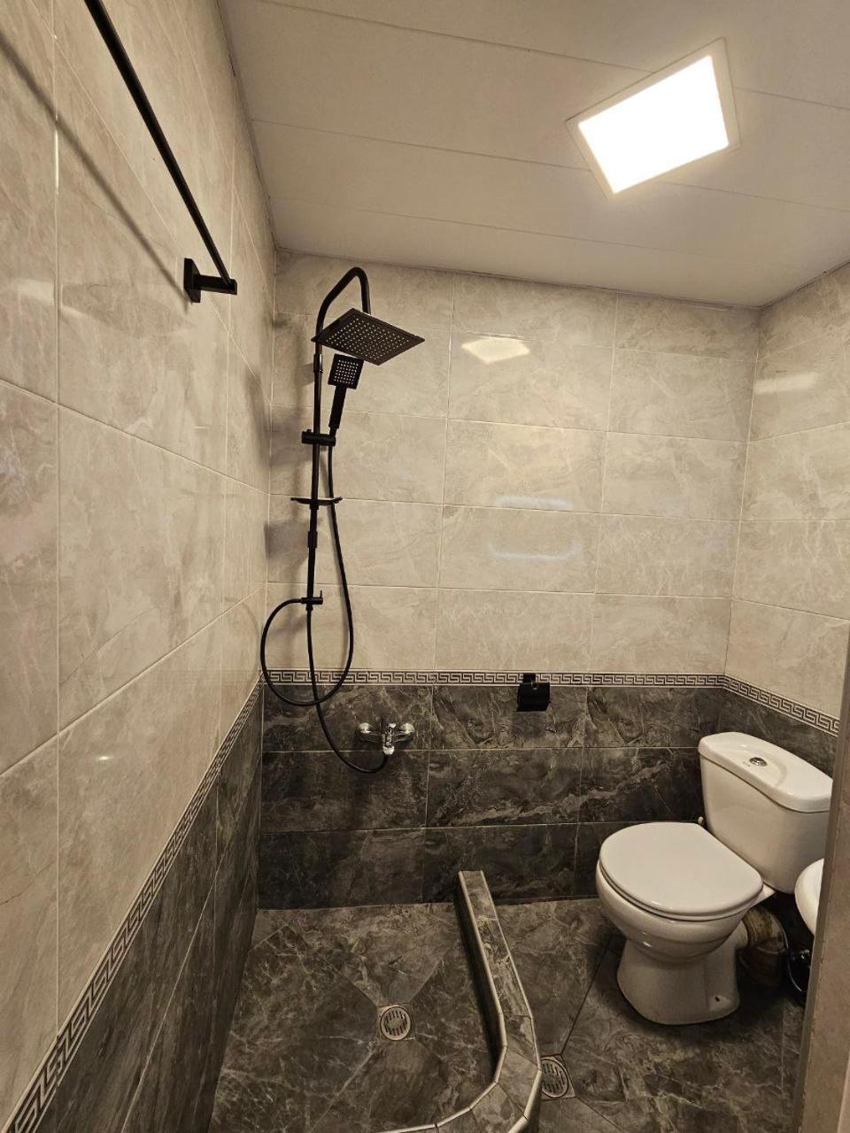 Apartamento Mtx Tiflis Exterior foto